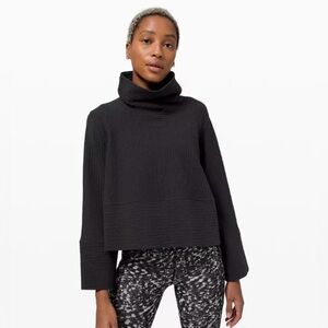 Lululemon Retreat Yourself Pullover in Black